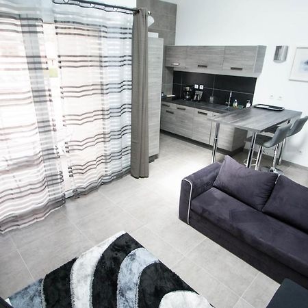 Nuitee En Appartement Marignier ภายนอก รูปภาพ